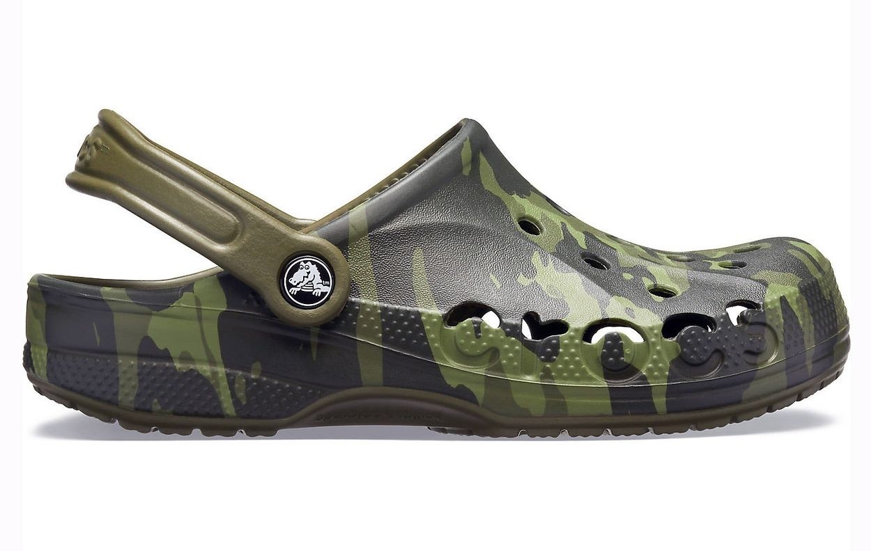 camo crocs