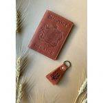 Подарочный набор кожаных аксессуаров с украинской символикой светло-коричневый, фото 1