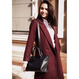 Женская кожаная сумка Midi черная, фото 1