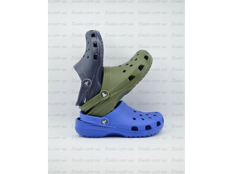 Crocs Blue в носке – повседневный стиль