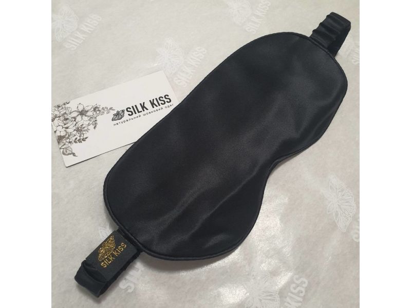 Черная шелковая маска для сна из натурального шелка Silk Kiss, фото 1