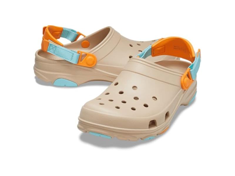 Пара Crocs All-Terrain Black/Chai/Multi — бежевые унисекс сабо, легкость и стиль на каждый день