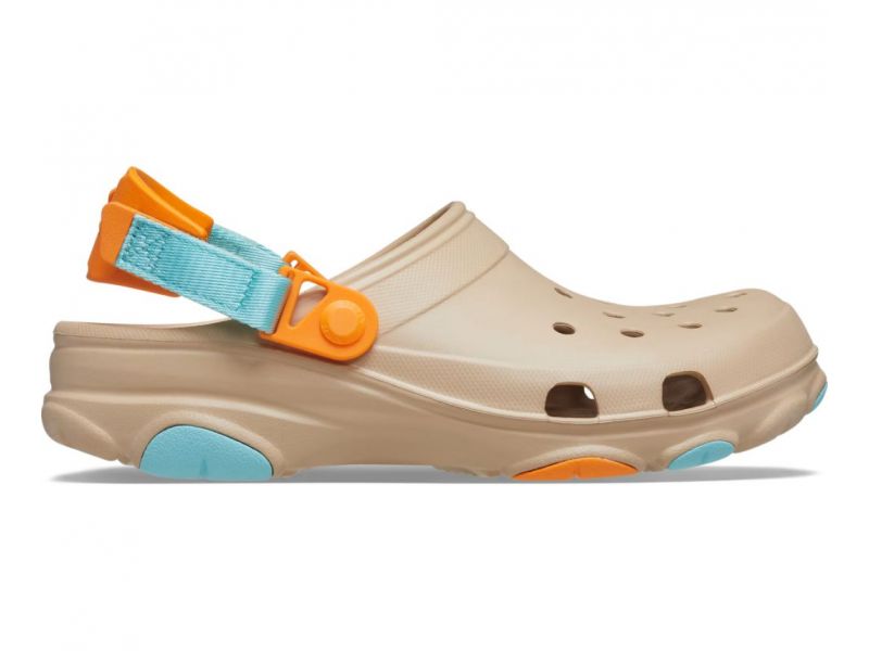 Crocs All-Terrain Black/Chai/Multi — оригинальные сабо сбоку, стильная форма, комфорт и вентиляция