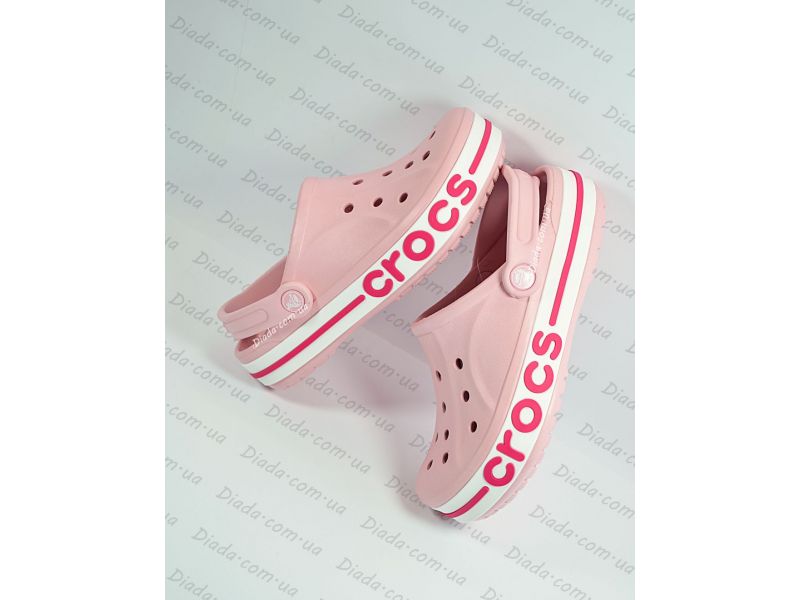 фото в живу сабо Crocs Bayaband Pearl арт. 205089 на брендірованому фоні Diada