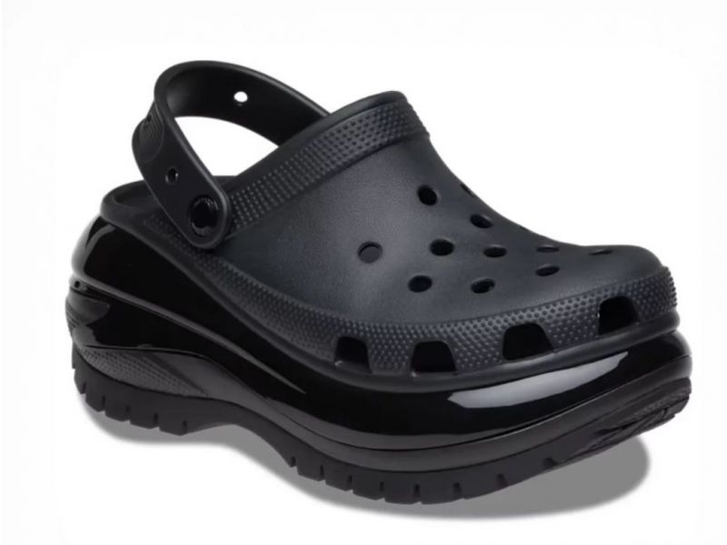 Черные Кроксы Mega Crush — вид спереди