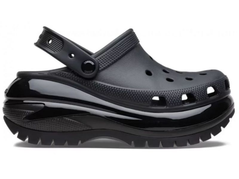 Crocs Classic Mega Crush черные сабо — вид сбоку