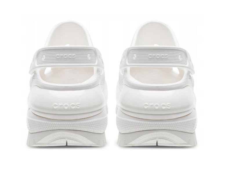 Кроксы на платформе Crocs Classic — вид сзади