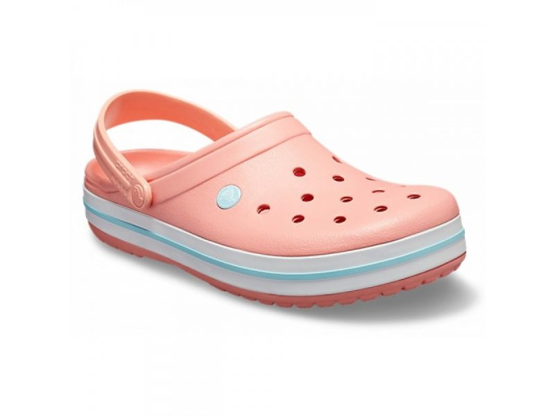 вид спереди кроксы персиковые