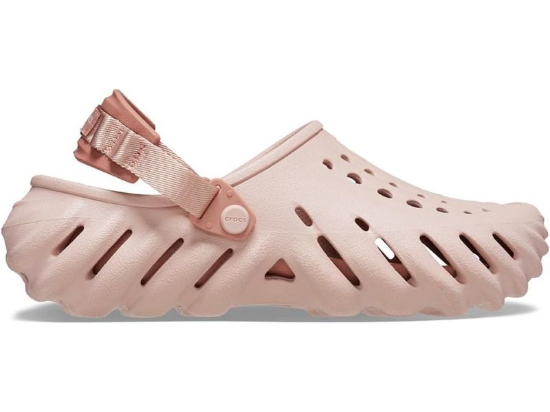 Оригинальные Crocs Echo Clog Peach — персиковые сабо, вид сбоку