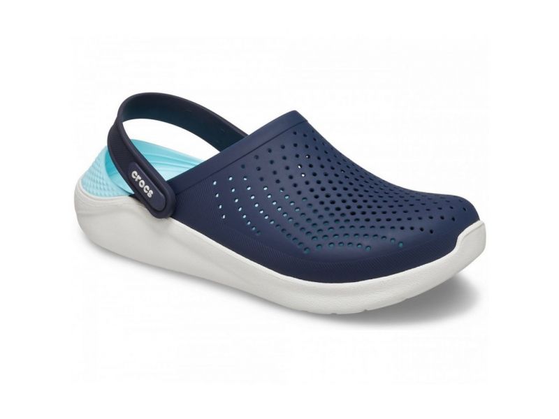 Темно-синие Crocs LiteRide — вид спереди