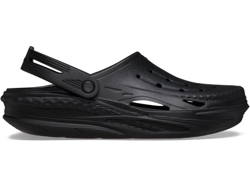 Оригинальные Crocs Off Grid Clog Black — чёрные сабо унисекс, вид сбоку