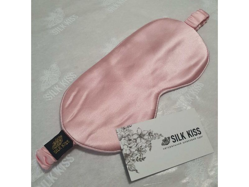 Розовая маска для сна из натурального шелка Silk Kiss. Размер универсальный, фото 1