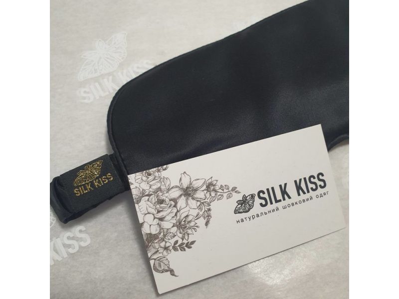 Черная шелковая маска для сна из натурального шелка Silk Kiss, фото 3
