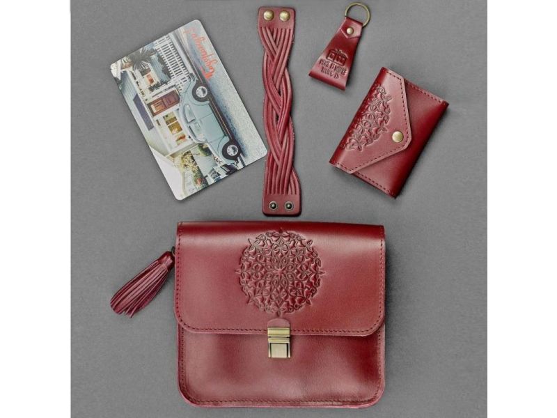 Женский подарочный набор кожаных аксессуаров Бордо Краст, фото 3