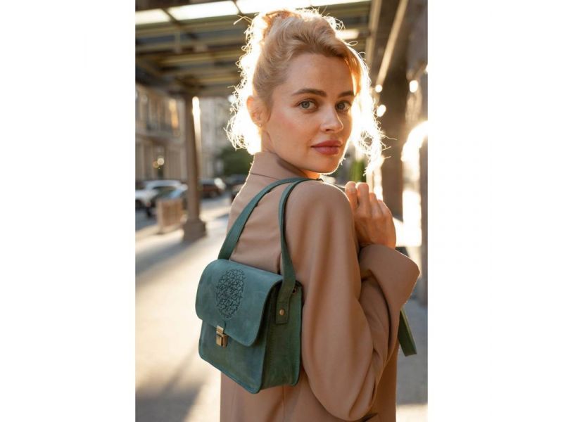 Кожаная женская бохо-сумка Лилу зеленая Crazy Horse, фото 8