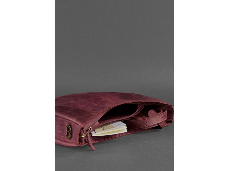 Кожаная женская сумка Круассан бордовая Crazy Horse, фото 4