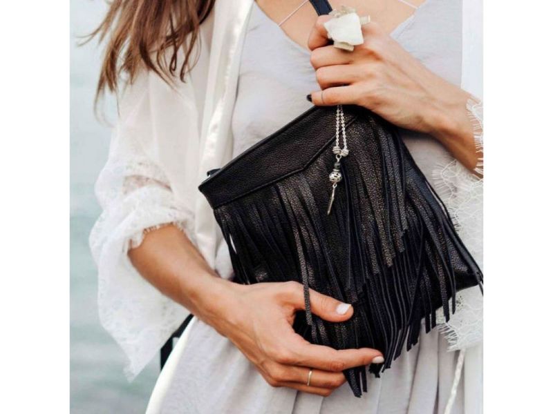 Кожаная женская сумка с бахромой мини-кроссбоди Fleco черная, фото 10