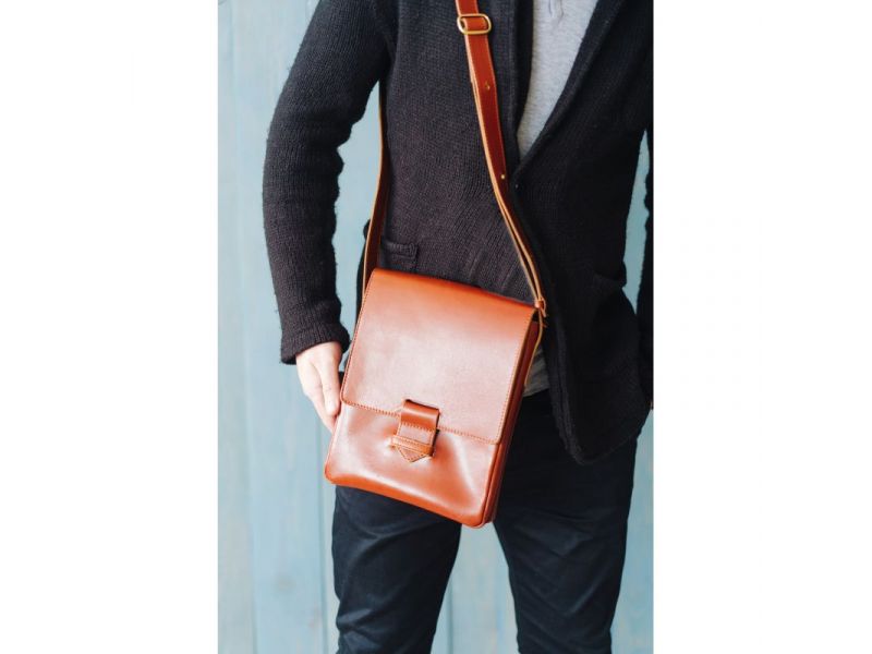 Мужская кожаная сумка-мессенджер Esquire светло-коричневая, фото 1