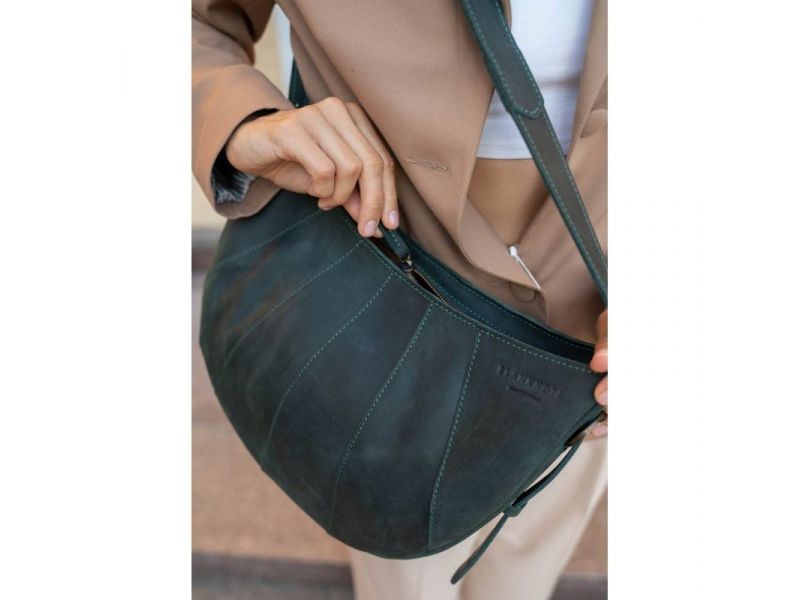 Кожаная женская сумка Круассан зеленая, фото 7