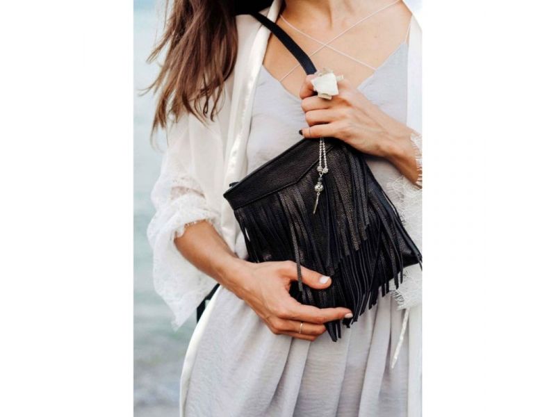 Кожаная женская сумка с бахромой мини-кроссбоди Fleco черная, фото 8