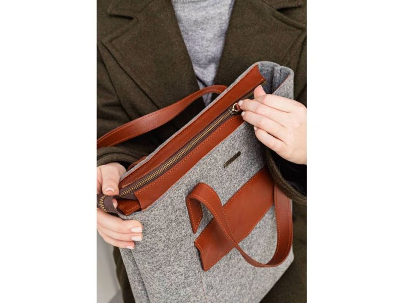 Фетровая женская сумка Шоппер D.D. с кожаными коричневыми вставками, фото 9