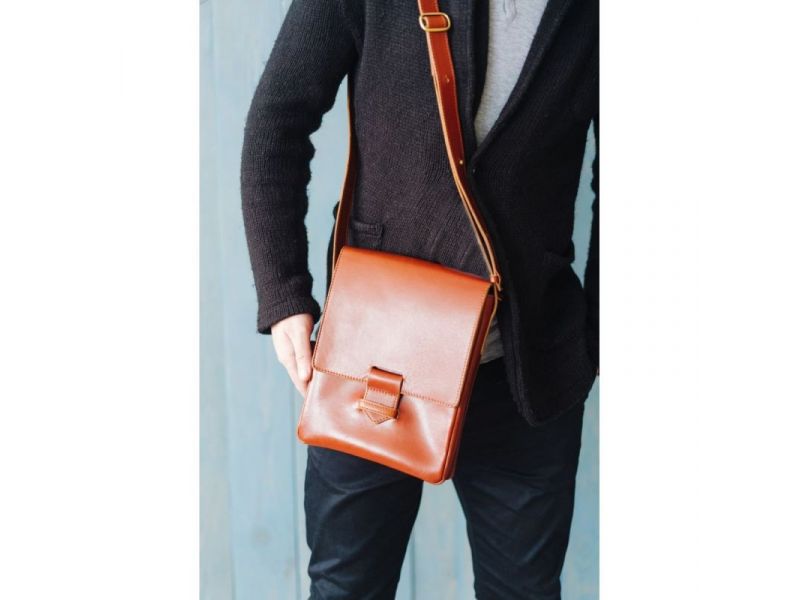 Мужская кожаная сумка-мессенджер Esquire светло-коричневая, фото 7