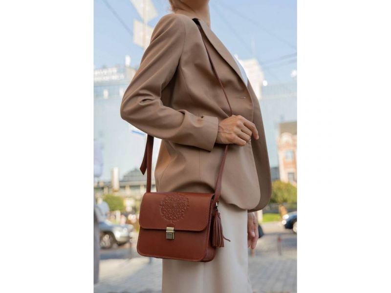 Кожаная женская бохо-сумка Лилу светло-коричневая, фото 9