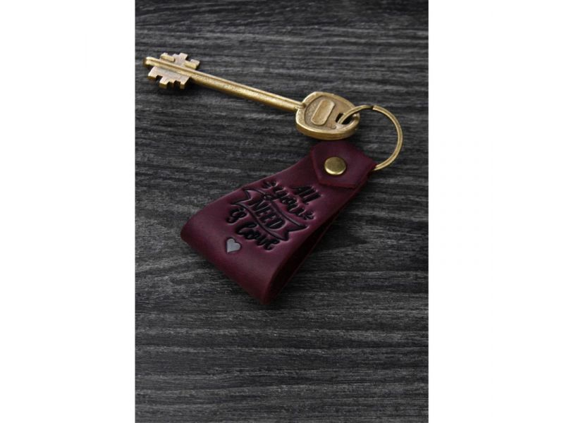 Кожаный брелок All you need is love, фото 1