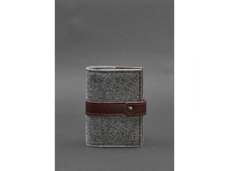 Фетровая обложка для паспорта 1.1 с кожаными бордовыми вставками, фото 1