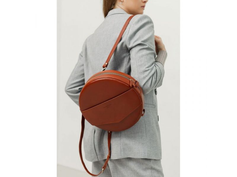 Кожаная женская круглая сумка-рюкзак Maxi светло-коричневая, фото 10