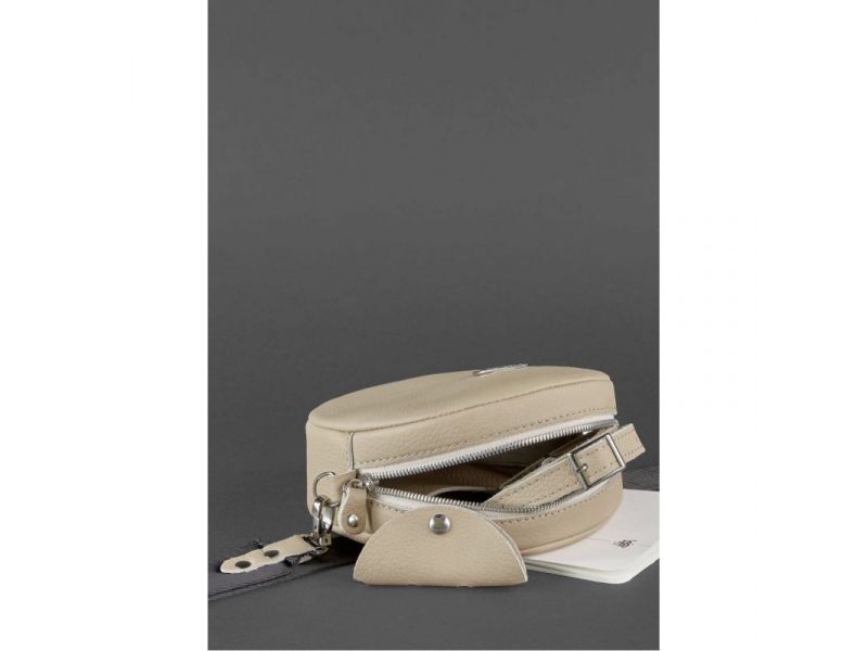 Круглая женская кожаная сумочка Tablet светло-бежевая, фото 5