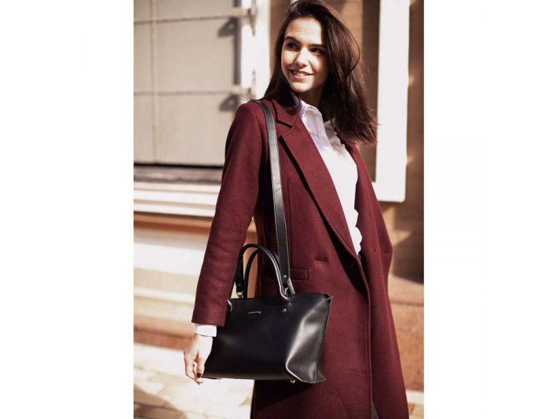 Женская кожаная сумка Midi черная, фото 1