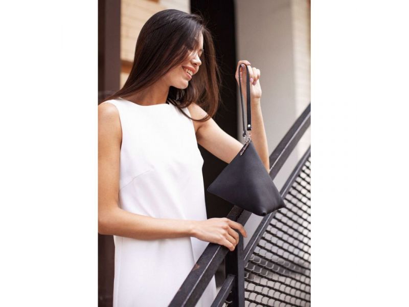 Кожаная женская сумка-косметичка Пирамида черная, фото 1