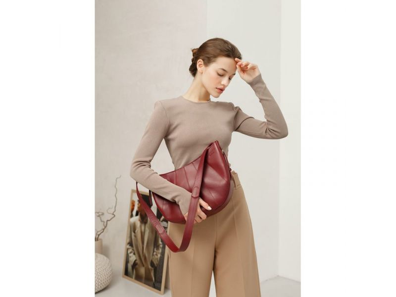 Кожаная женская сумка Круассан Krast бордовая, фото 6