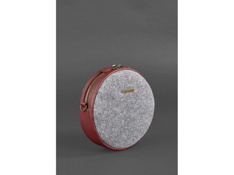 Круглая фетровая женская сумка Таблетка с кожаными бордовыми вставками, фото 2
