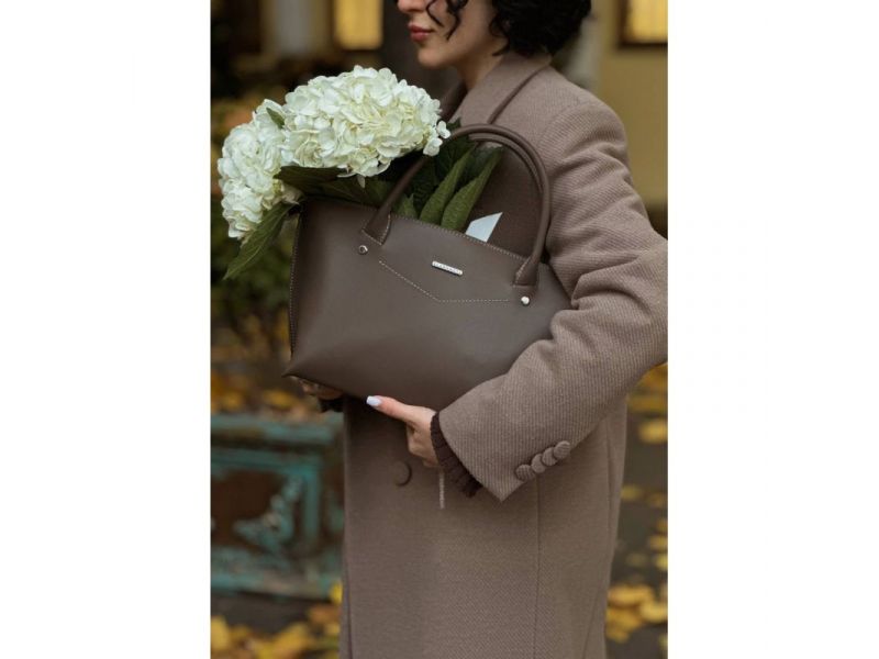 Женская кожаная сумка Midi темно-бежевая, фото 1