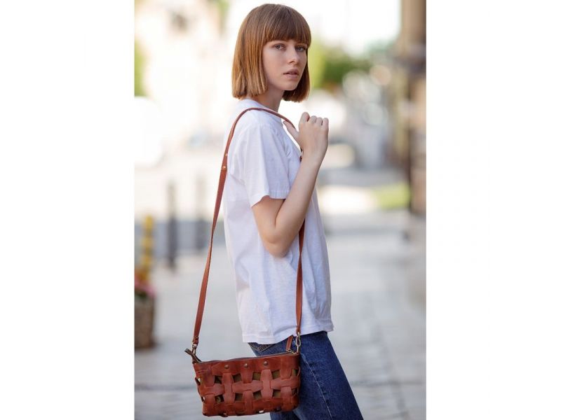 Кожаная плетеная женская сумка Пазл S светло-коричневая Crazy Horse, фото 1