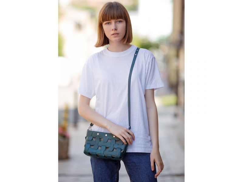 Кожаная плетеная женская сумка Пазл S зеленая Krast, фото 6