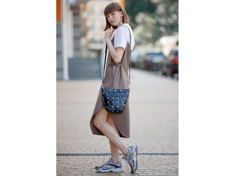 Кожаная плетеная женская сумка Пазл M черная Krast, фото 1