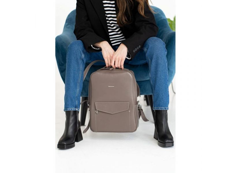 Кожаный городской женский рюкзак на молнии Cooper темно-бежевый, фото 9