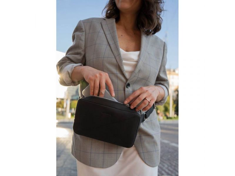 Кожаная поясная сумка Dropbag Maxi черная Crazy Horse, фото 1