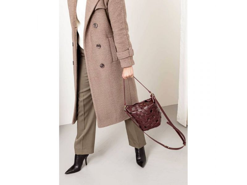 Кожаная плетеная женская сумка Пазл M бордовая Krast, фото 4