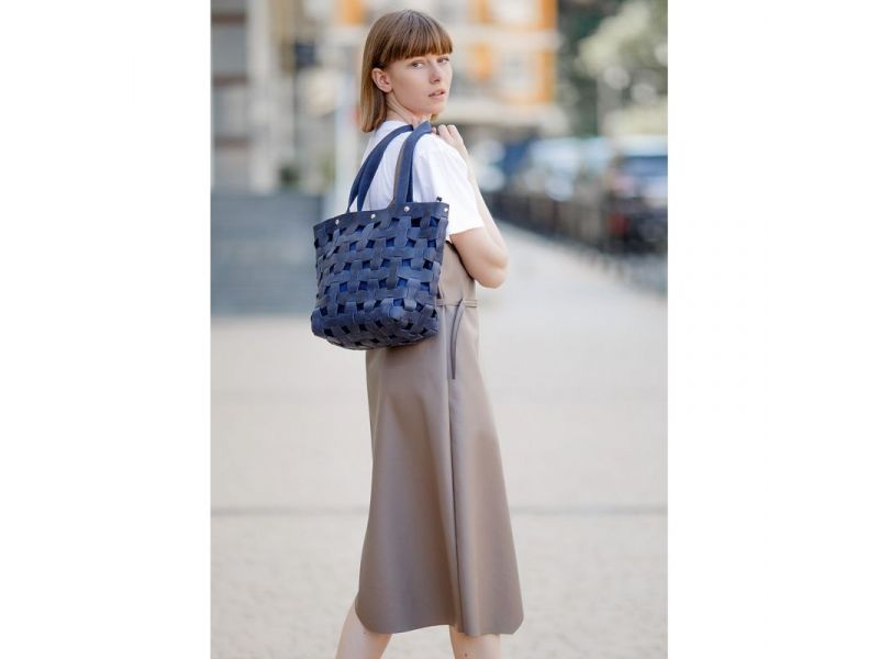 Кожаная плетеная женская сумка Пазл L синяя Crazy Horse, фото 1