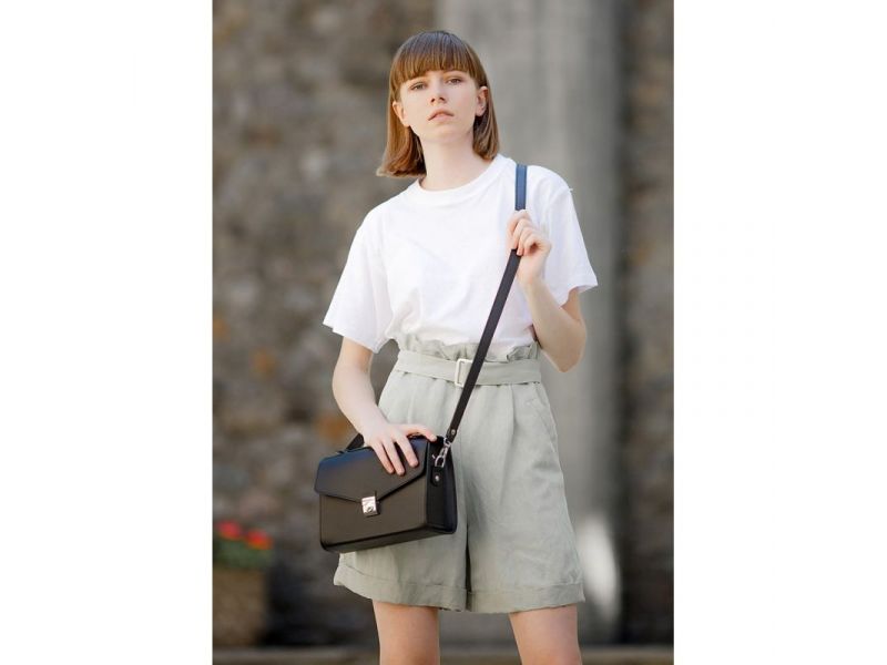 Женская кожаная сумка-кроссбоди Lola черная, фото 7