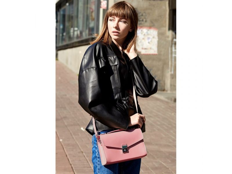 Женская кожаная сумка-кроссбоди Lola розовая, фото 6