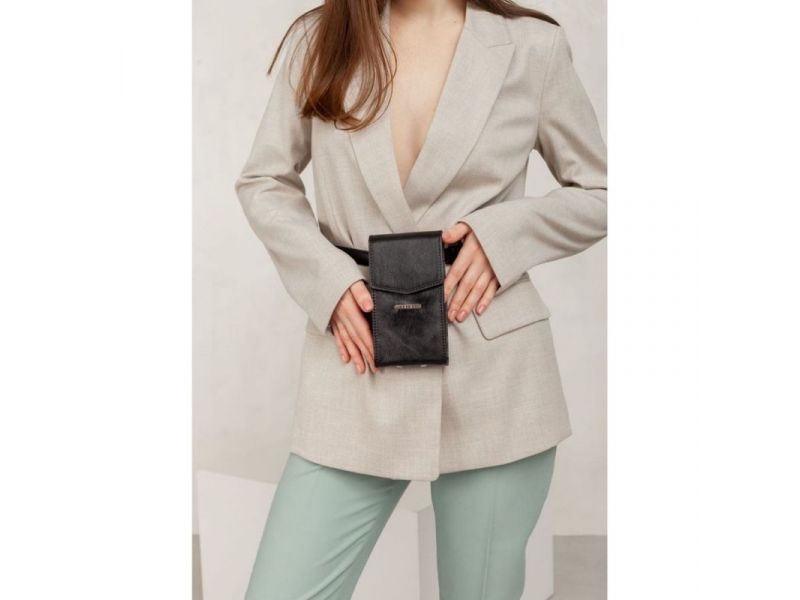 Вертикальная женская кожаная сумка Mini черная поясная/кроссбоди, фото 9