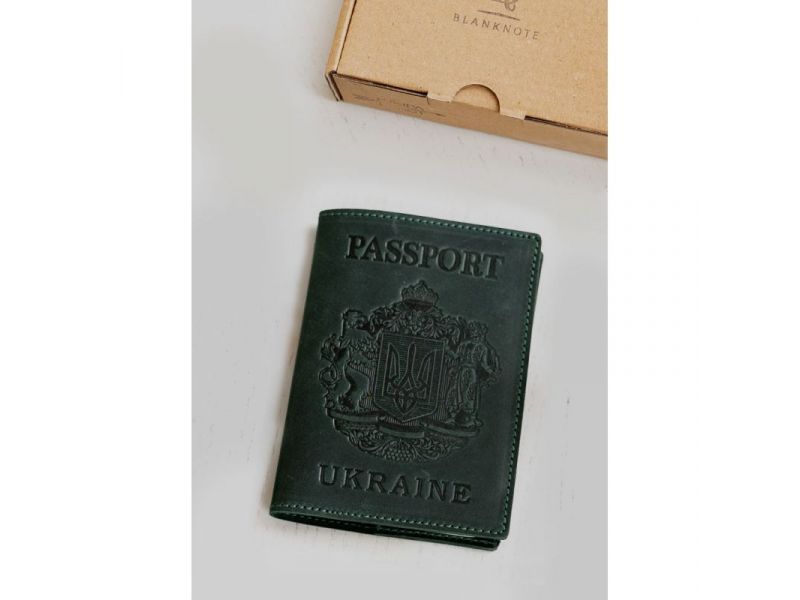 Кожаная обложка для паспорта с украинским гербом зеленая, фото 1