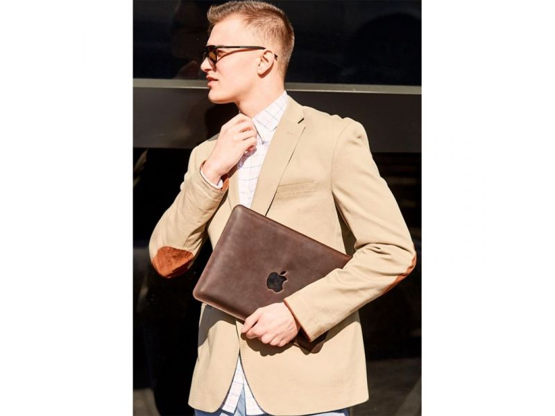 Кожаный чехол для MacBook 13 дюйм Темно-коричневый Crazy Horse, фото 1