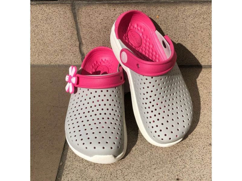 Crocs Kids’ LiteRide Gray/Pink арт. 205964 / Детские сабо Крокс Лайтрайд серые с розовым для девочек, фото 1