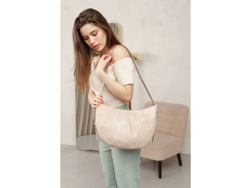 Кожаная женская сумка Круассан светло-бежевая, фото 8